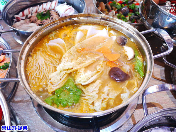 釜山.珍妮佛:釜山珍妮佛,韓國九層海鮮塔,開賣!姐就是要這樣霸氣吃海鮮!!!