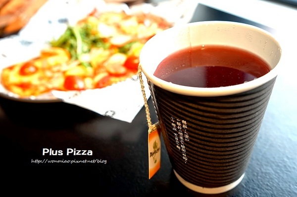 Plus Pizza:【公館美食/歌手梁靜茹開的店】創做出屬於自己獨一無二的美味披薩!! ✿✿ Plus Pizza ✿✿ (菜單)