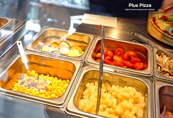 Plus Pizza:【公館美食/歌手梁靜茹開的店】創做出屬於自己獨一無二的美味披薩!! ✿✿ Plus Pizza ✿✿ (菜單)