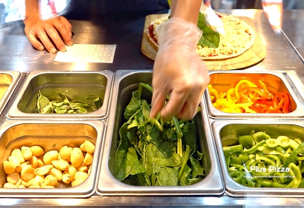 Plus Pizza:【公館美食/歌手梁靜茹開的店】創做出屬於自己獨一無二的美味披薩!! ✿✿ Plus Pizza ✿✿ (菜單)