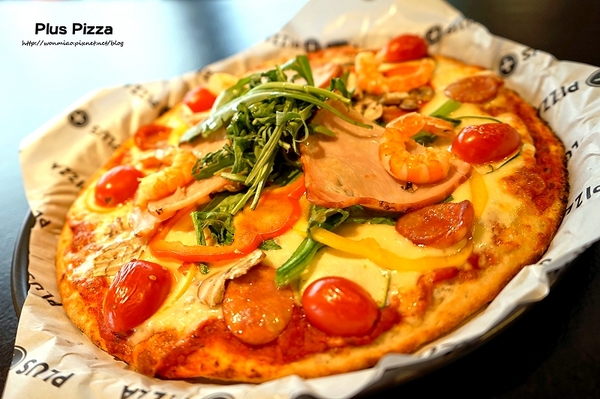Plus Pizza:【公館美食/歌手梁靜茹開的店】創做出屬於自己獨一無二的美味披薩!! ✿✿ Plus Pizza ✿✿ (菜單)