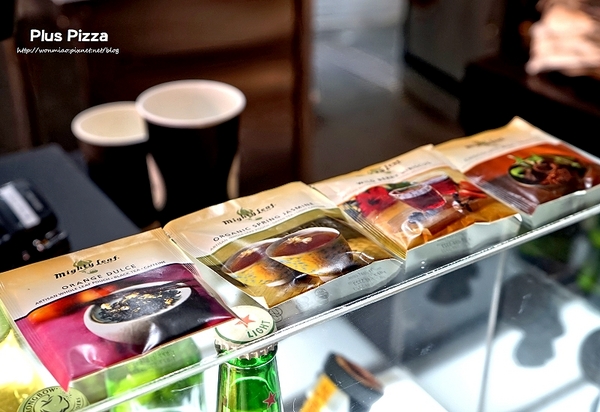 Plus Pizza:【公館美食/歌手梁靜茹開的店】創做出屬於自己獨一無二的美味披薩!! ✿✿ Plus Pizza ✿✿ (菜單)