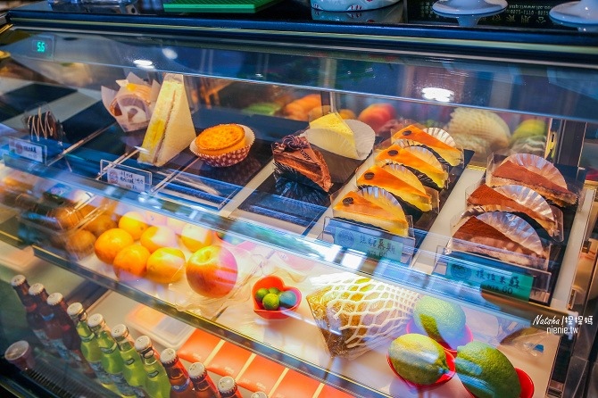 寵物友善餐廳│新北中和美食│老爺爺咖啡~上萬元高級全身按摩椅讓你喝咖啡吃美食超放鬆48