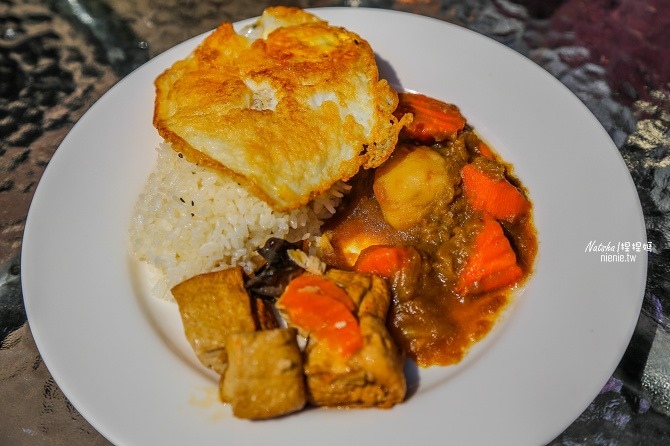 寵物友善餐廳│新北中和美食│老爺爺咖啡~上萬元高級全身按摩椅讓你喝咖啡吃美食超放鬆32