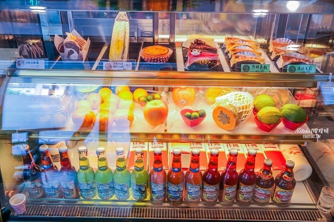 寵物友善餐廳│新北中和美食│老爺爺咖啡~上萬元高級全身按摩椅讓你喝咖啡吃美食超放鬆05