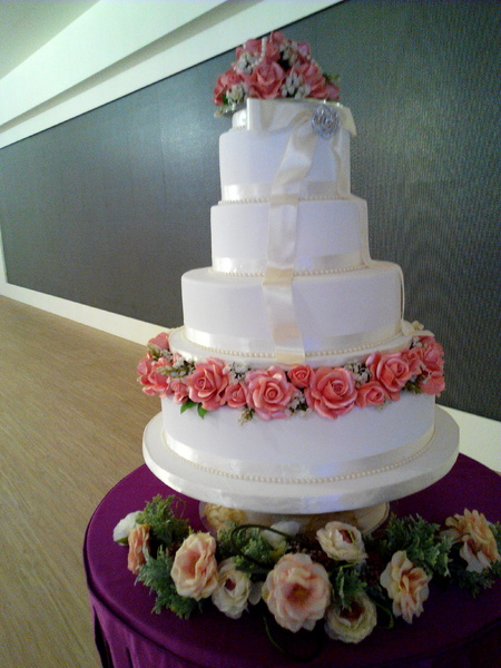 天心岩蔬食餐廳：☆口碑券No.6☆【南區】天心岩蔬食餐廳。多元、健康、美味，連葷食者也讚不絕口的素食吃到飽餐廳