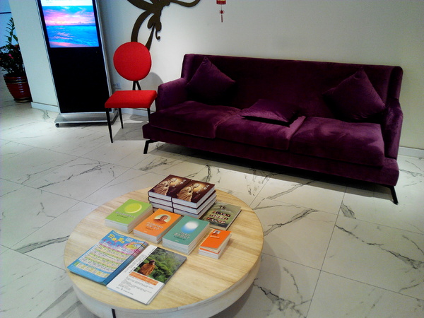 天心岩蔬食餐廳：☆口碑券No.6☆【南區】天心岩蔬食餐廳。多元、健康、美味，連葷食者也讚不絕口的素食吃到飽餐廳