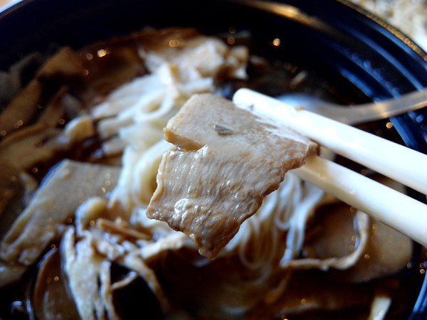 天心岩蔬食餐廳：☆口碑券No.6☆【南區】天心岩蔬食餐廳。多元、健康、美味，連葷食者也讚不絕口的素食吃到飽餐廳