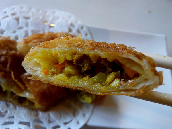 天心岩蔬食餐廳：☆口碑券No.6☆【南區】天心岩蔬食餐廳。多元、健康、美味，連葷食者也讚不絕口的素食吃到飽餐廳