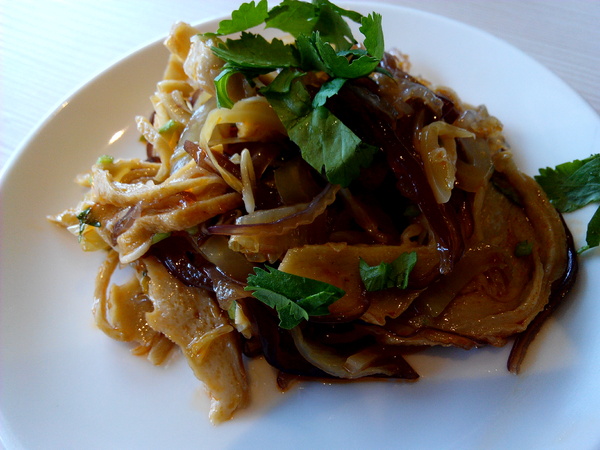 天心岩蔬食餐廳：☆口碑券No.6☆【南區】天心岩蔬食餐廳。多元、健康、美味，連葷食者也讚不絕口的素食吃到飽餐廳