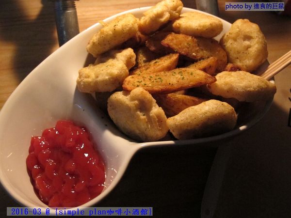 Simple plan 咖啡小酒館：（台南。中西區美食）『Simple plan 咖啡小酒館』調酒＋咖啡，激盪出動人火花，創意醉人滋味。