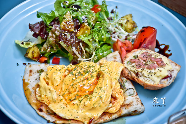 來了：台南 中西區．老宅旅宿、早午餐   