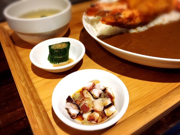 金曜日咖哩專門店：[台南]神農街內的日式咖哩味 金曜日咖哩專門店