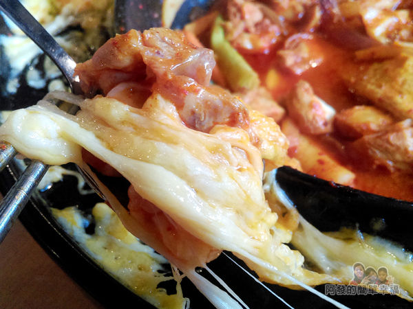 OMAYA春川炒雞36-李光洙(雙倍起司)春川炒雞鍋-把雞肉裹啊裹