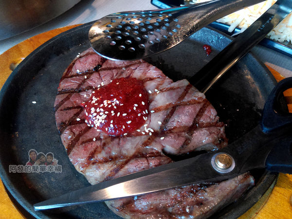 OMAYA春川炒雞17-12盎司厚切肉排特寫