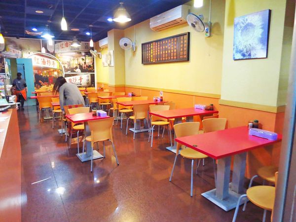 【蘆洲美食】小林紅油抄手-55元就能吃到抄手麵