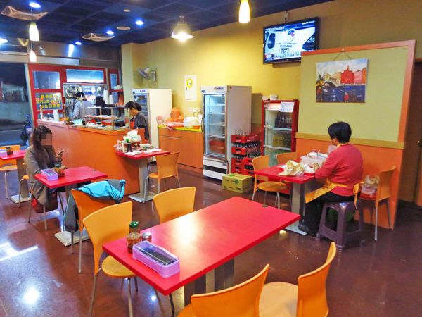 【蘆洲美食】小林紅油抄手-55元就能吃到抄手麵