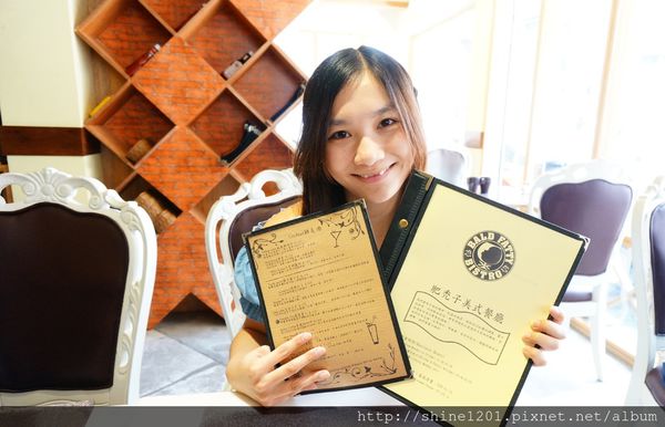 永安市場站早午餐.下午茶 肥禿子美式餐廳.8盎司漢堡排絕對滿足.中和美食