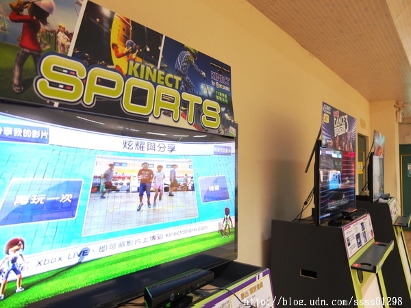 E7play一票玩到底(三多館(原:三多時尚球館)):【愛評口碑券】E7play一票玩到底(三多館)。一張門票館內運動、遊戲等多元設施玩到爽 適合家人朋友一起來同樂