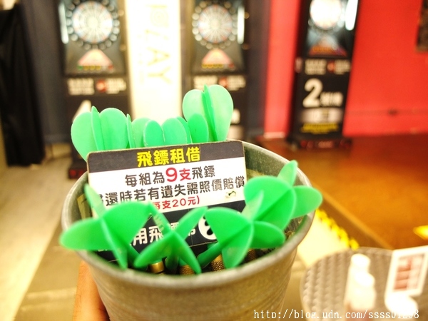 E7play一票玩到底(三多館(原:三多時尚球館)):【愛評口碑券】E7play一票玩到底(三多館)。一張門票館內運動、遊戲等多元設施玩到爽 適合家人朋友一起來同樂