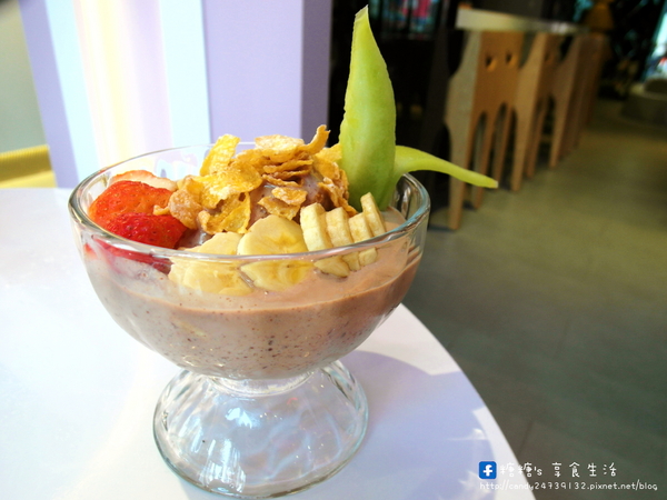 Maj. Frutti:〖台中│美食〗Maj. Frutti 冰菓藝棧 ❤ 結合當季新鮮水果,打造出繽紛華麗的夏日冰品,快來消暑一下吧!!