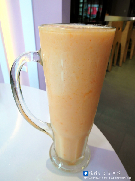 Maj. Frutti:〖台中│美食〗Maj. Frutti 冰菓藝棧 ❤ 結合當季新鮮水果,打造出繽紛華麗的夏日冰品,快來消暑一下吧!!