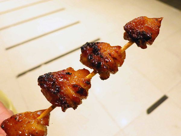 【永和美食】龐家生烤雞腿-樂華夜市附近的炭烤美食