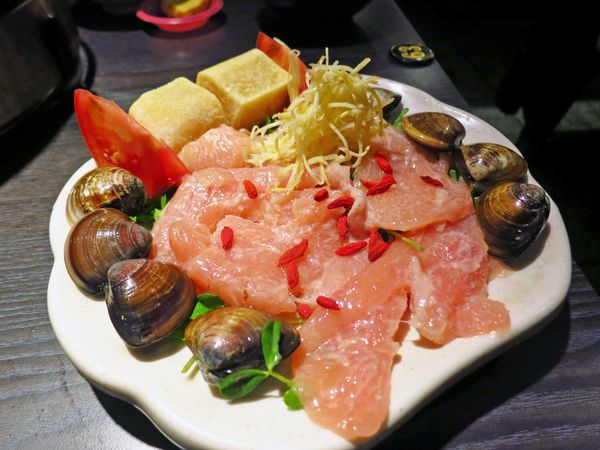 【蘆洲餐廳】川之流涮涮鍋-火烤兩吃火鍋店