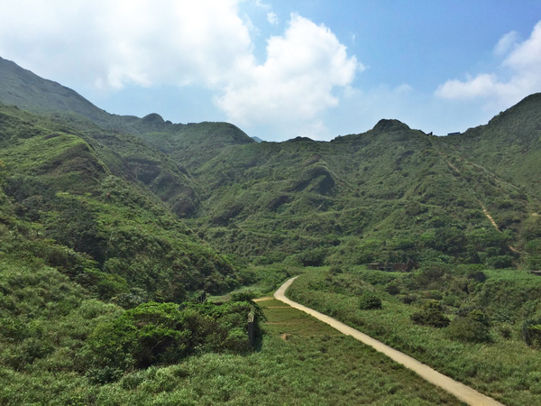 廢煙道：[新北\旅遊] IG熱門打卡景點 廢煙道 金瓜石十三層遺址 黃金瀑布 看見台灣的美