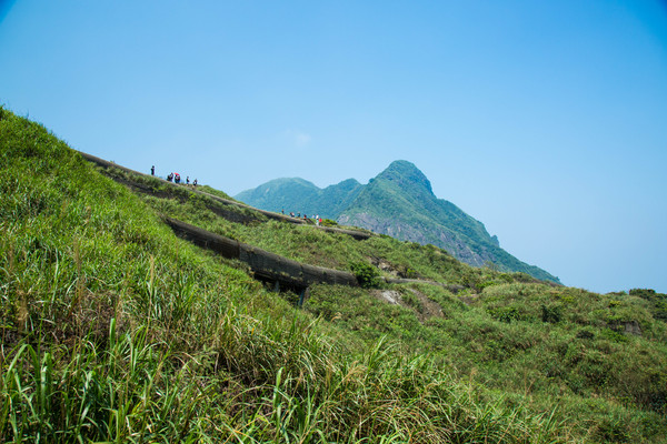 廢煙道：[新北\旅遊] IG熱門打卡景點 廢煙道 金瓜石十三層遺址 黃金瀑布 看見台灣的美