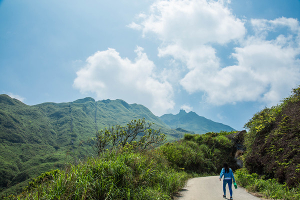 廢煙道：[新北\旅遊] IG熱門打卡景點 廢煙道 金瓜石十三層遺址 黃金瀑布 看見台灣的美