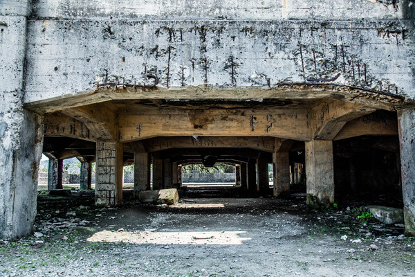 廢煙道：[新北\旅遊] IG熱門打卡景點 廢煙道 金瓜石十三層遺址 黃金瀑布 看見台灣的美
