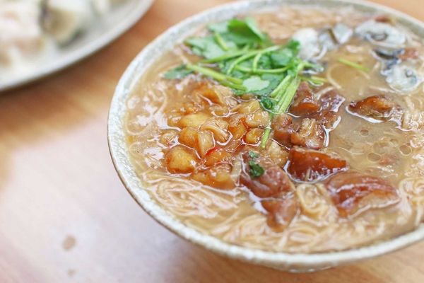 【台北美食】Ha婆蚵仔麵線手工餃子-特殊的辣蘿蔔蚵仔麵線