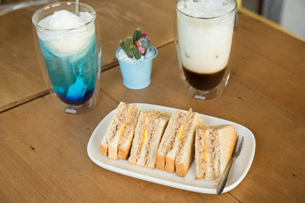 My Beverages 賣 飲料：[台南]老屋 早午餐下午茶 聊天聚會 一個人看書的午後 My Beverages 賣 飲料