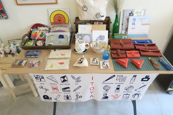 KYOYA:【台中雜貨小店】KYOYA~簡單京都風格小店,順便品嘗下午茶~