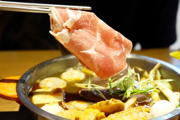 鬼椒一番鍋(東門店)：[台南]北部平價連鎖麻辣鍋來拉 鬼椒一番鍋(東門店)