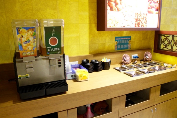 鬼椒一番鍋(東門店)：[台南]北部平價連鎖麻辣鍋來拉 鬼椒一番鍋(東門店)