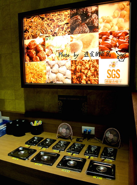 鬼椒一番鍋(東門店):(台南。東區美食)『鬼椒一番鍋(台南東門店) 』全台知名連鎖火鍋店。平實價格就能輕鬆地享用美味的個人鍋。