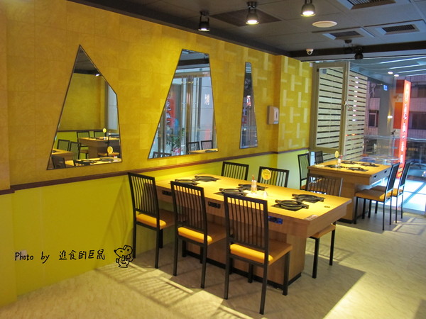 鬼椒一番鍋(東門店):(台南。東區美食)『鬼椒一番鍋(台南東門店) 』全台知名連鎖火鍋店。平實價格就能輕鬆地享用美味的個人鍋。