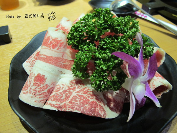 鬼椒一番鍋(東門店):(台南。東區美食)『鬼椒一番鍋(台南東門店) 』全台知名連鎖火鍋店。平實價格就能輕鬆地享用美味的個人鍋。