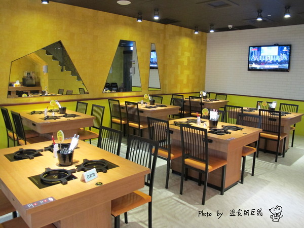 鬼椒一番鍋(東門店):(台南。東區美食)『鬼椒一番鍋(台南東門店) 』全台知名連鎖火鍋店。平實價格就能輕鬆地享用美味的個人鍋。