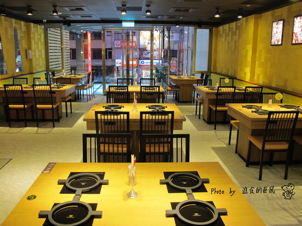 鬼椒一番鍋(東門店):(台南。東區美食)『鬼椒一番鍋(台南東門店) 』全台知名連鎖火鍋店。平實價格就能輕鬆地享用美味的個人鍋。