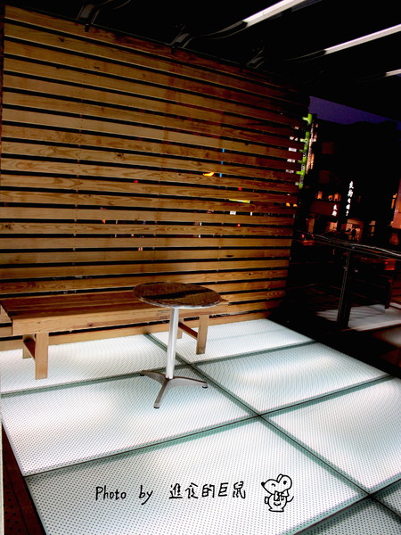 鬼椒一番鍋(東門店):(台南。東區美食)『鬼椒一番鍋(台南東門店) 』全台知名連鎖火鍋店。平實價格就能輕鬆地享用美味的個人鍋。