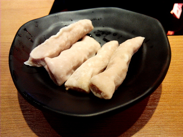 鬼椒一番鍋(東門店):【臺南Ω東區】鬼椒一番鍋(東門店)。鬼椒辣得過癮,綠咖哩風味十足,且不另收服務費