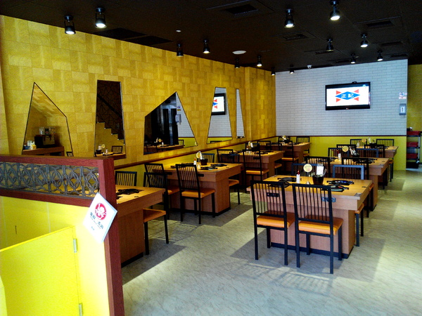 鬼椒一番鍋(東門店):【臺南Ω東區】鬼椒一番鍋(東門店)。鬼椒辣得過癮,綠咖哩風味十足,且不另收服務費