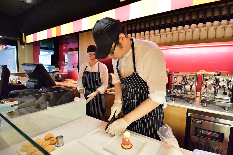 Louise 法國空運來台冰淇淋泡芙甜點,Philippe Urraca MOF得獎甜點師,台北東區捷運忠孝復興站下午茶