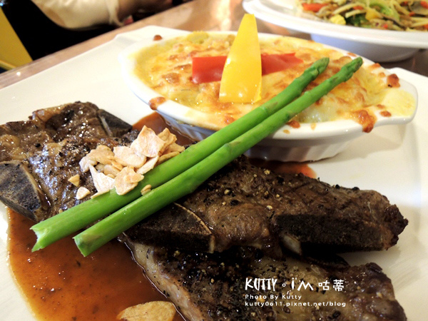 2016-3-20Cafe Bandoneon 班多尼翁咖啡館.jpg