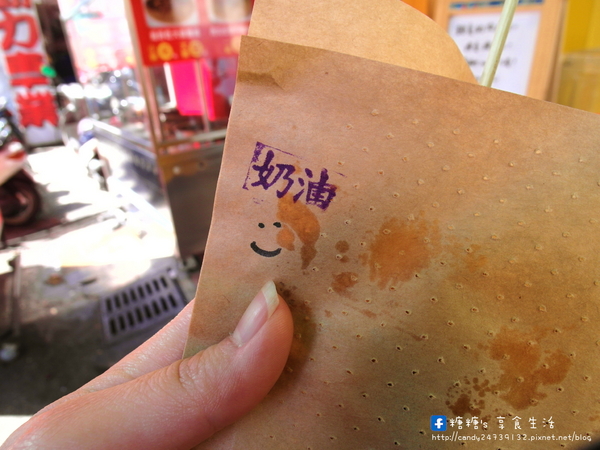 Sun House 爆漿雞蛋糕:〖台中│美食〗Sun House 爆漿雞蛋糕 ❤ 北平路甜食推薦!!會爆漿~爆漿~大爆漿的雞蛋糕!!!超推鹹口味起司及巧克力麻糬這兩款,讓糖糖一試成主顧!!