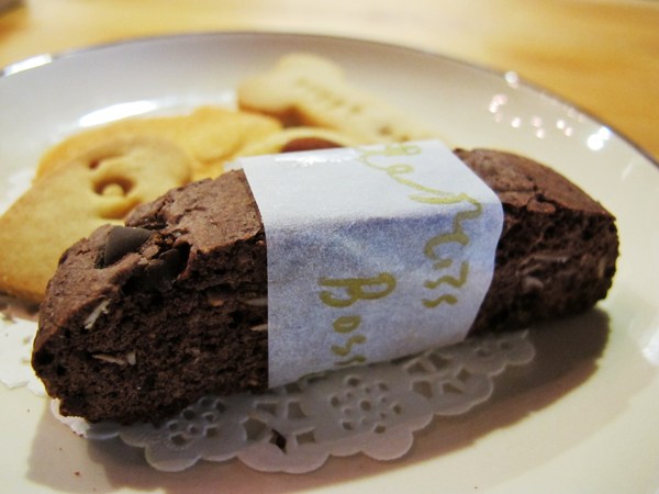 Miss Bossy Café:{Miss Bossy Café} 超~精緻美味的杯子蛋糕_隱身在台南巷弄中