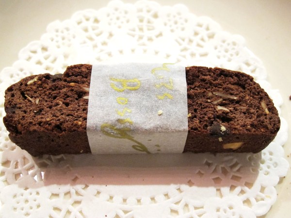 Miss Bossy Café:{Miss Bossy Café} 超~精緻美味的杯子蛋糕_隱身在台南巷弄中